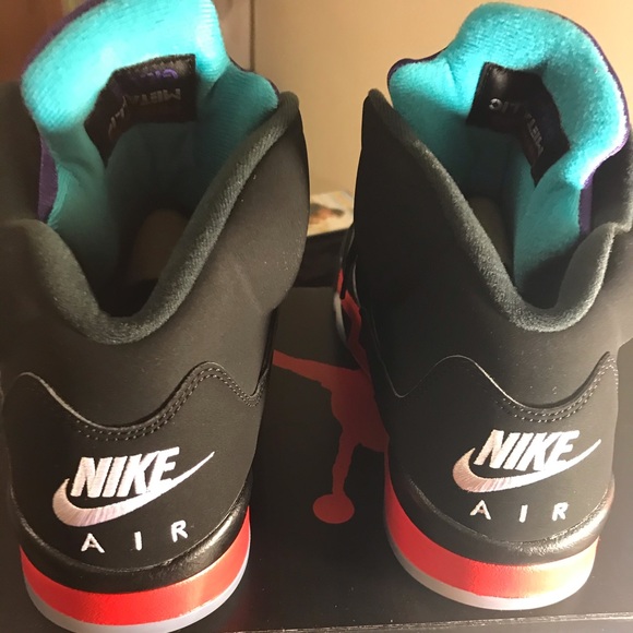 RETRO 5 TOP 3 - Picture 3 of 11